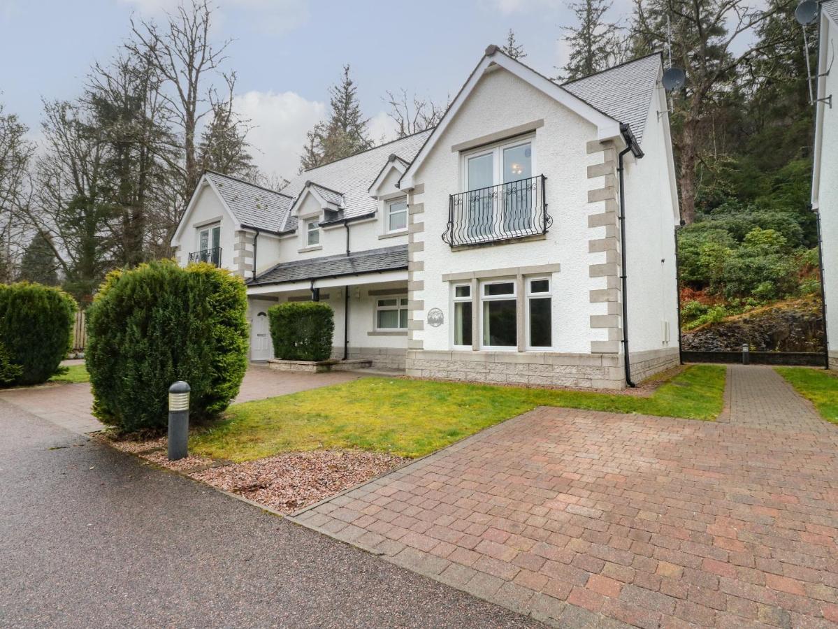 4 River Court Invergarry Exterior photo